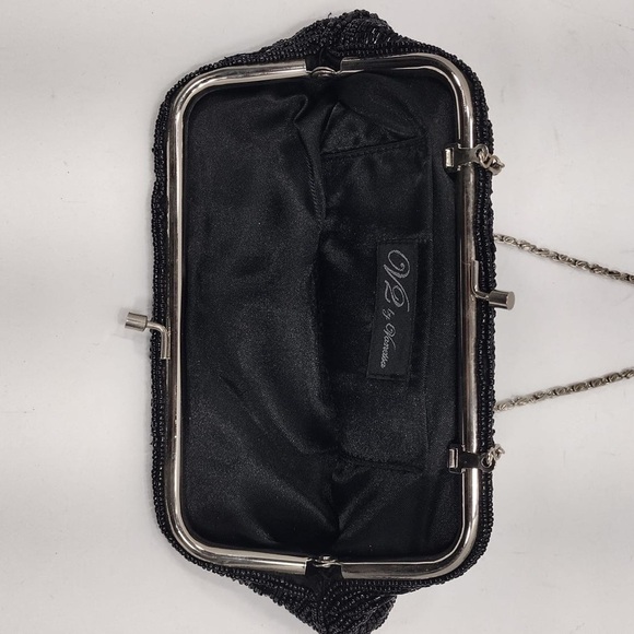 Elegant Black Beaded Clutch - Picture 4 of 6